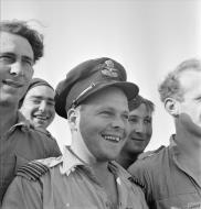 Asisbiz Aircrew RAF 3Sqn RAAF Sqn Ldr Robert Bobby HM Gibbes at LG91 Egypt IWM CM3112