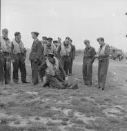 Asisbiz Aircrew RAF 121Sqn at RAF Rochford in Essex Aug 1942 IWM D9519