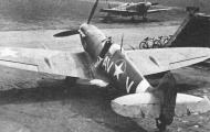 Asisbiz Spitfire MkVb RAF 121Sqn AVV later USAAF 4FG335FS North Weald Dec 1941 02