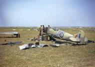 Asisbiz Spitfire MkIX RAF 145Sqn ZX1 EN459 at Gabes Tunisia April 1943 IWM TR1008