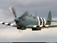 Asisbiz Airworthy Spitfire warbird PRXI RAF 16Sqn R PL965 36