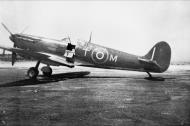 Asisbiz Spitfire MkVb RAF 249Sqn TM at Krendi Malta IWM HU72343