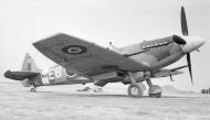 Asisbiz Spitfire XII RAF 41Sqn EBB Don Smith MB882 at Friston Sussex 1943 01