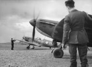 Asisbiz Spitfire MkI RAF 609Sqn PRO at Drem Feb 1940 IWM HU104509