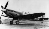 Asisbiz Spitfire MkIXc RAF 611Sqn FYB EN133 Biggin Hill England 1943 01