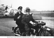 Asisbiz RCAF No 402 (Winnipeg Bears) Squadron Spitfire photographs