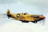 Asisbiz Spitfire LFVb SAAF 40Sqn WRD ER622 over the gulf of Gabes in Tunisia 1943 01