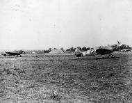 Asisbiz Spitfire MkVb USAAF 12AF 31FG307FS MXY Biggin Hill Oct 1942 01