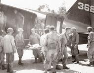 Asisbiz 42 24368 Douglas C 47A Dakota 1TCS injured soldiers being evacuated at Myitkyina Burma 17th May 1944 NA041