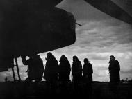 Asisbiz Aircrew RNZAF 75Sqn airmen boarding their aircraft for their next mission IWM CH2672