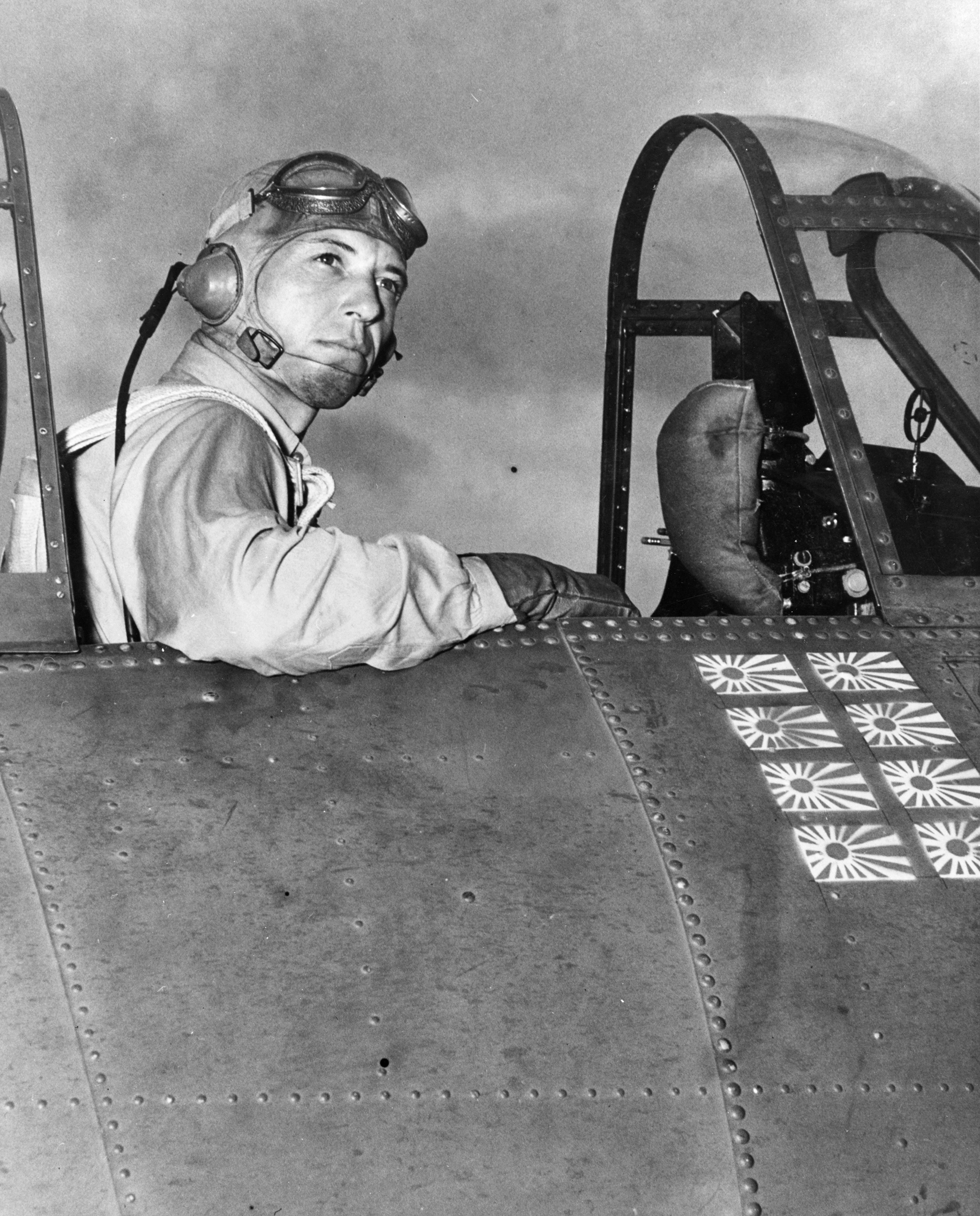 Asisbiz Aircrew USN Ace Machinist Donald E Runyon National Archives 80 ...