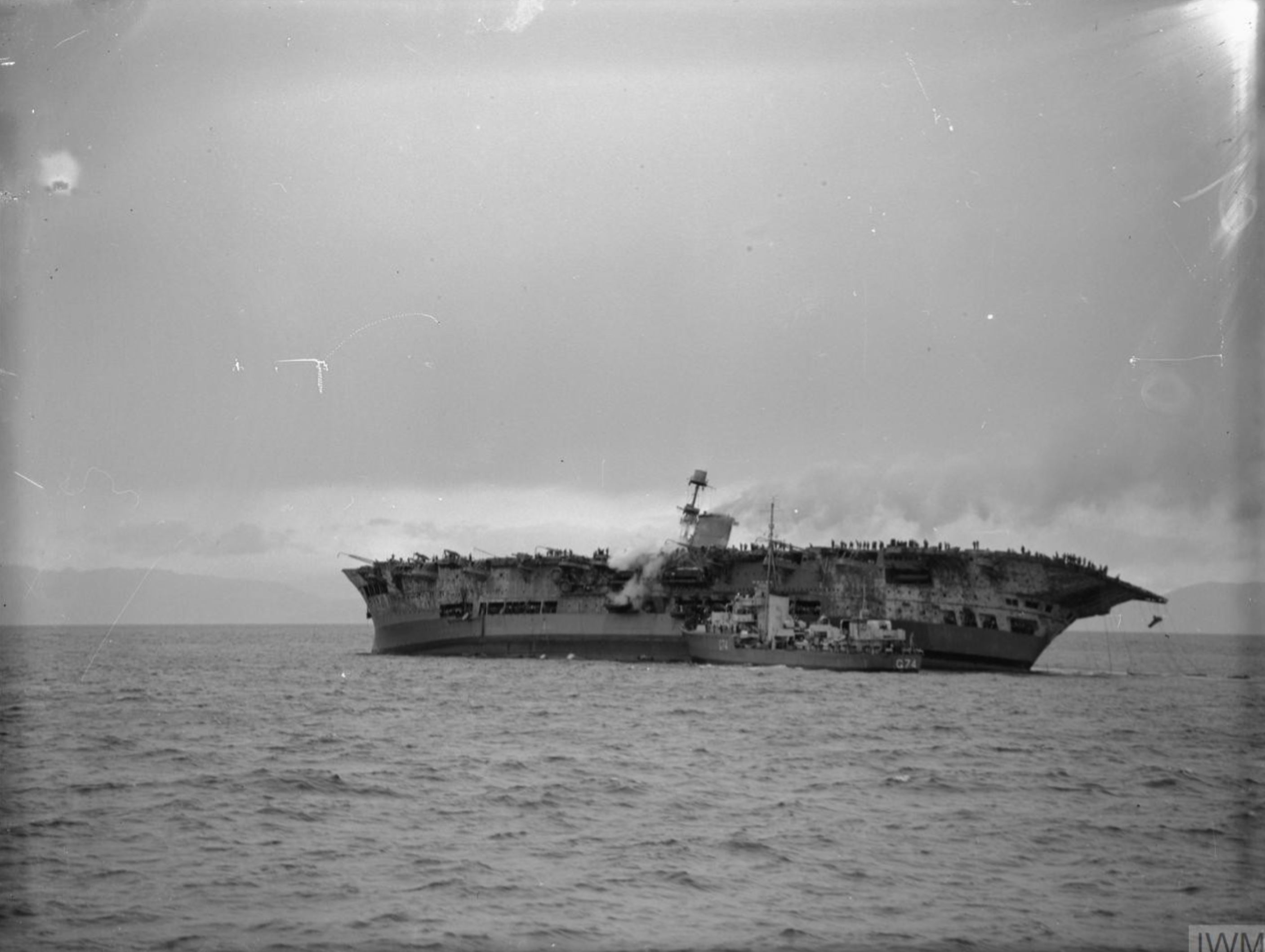 Asisbiz Hms Ark Royal Torpedoed By The German U Boat U 81 Off Gibraltar 