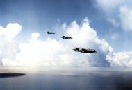 Asisbiz USS Intrepid (CV 11) SB2C Helldivers return after attacking the Japanese fleet Battle of Sibuyan Sea Oct 1944 20