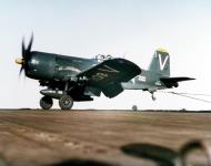 Asisbiz Vought F4U 4B Corsair of VF 113 V309 BulNo 62924 landing after attacking targets in Korea 7th Dec 1950 80 G 423961